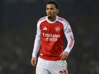 Gerrard Bất Ngờ Khen Ngợi Arteta: Quyết Định Cho Mượn Nwaneri Là ‘Cực Kỳ Sáng Suốt’