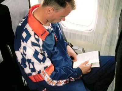 Sự thật gây sốc: Vì sao Dennis Bergkamp – ‘Người Hà Lan không bay’ lại ám ảnh đến mức từ chối lên máy bay?