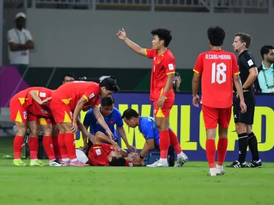 Chấn thương sốc của Hiểu Minh: Phải phẫu thuật ở bệnh viện thể thao số 1 Việt Nam, nghỉ thi đấu gần 1 năm?