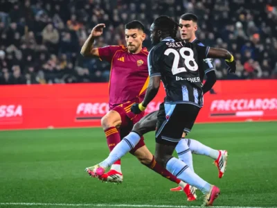 Bùng Nổ Tại Friuli: Udinese Và AS Roma Tranh Tài Trận Đấu Nghẹt Thở!