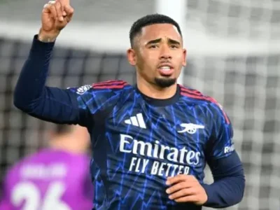 Bão tố Gabriel Jesus: HLV Leeds thốt lên ‘không thể tin nổi’ sau màn hủy diệt Arsenal