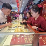 Giá Vàng Bùng Nổ Ngày 15/4: Tăng Mạnh 2 Triệu Đồng/Lượng, Dự Báo Tiếp Tục Tăng Sốc? 1