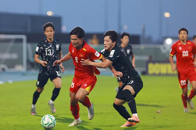 U23 Việt Nam thể hiện tinh thần chiến đấu đáng nể trước U23 Hàn Quốc - Ảnh: Ted Trần TV 